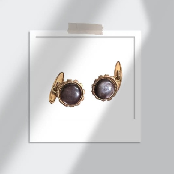 Vintage Other - Vintage Gold and Black Cufflinks